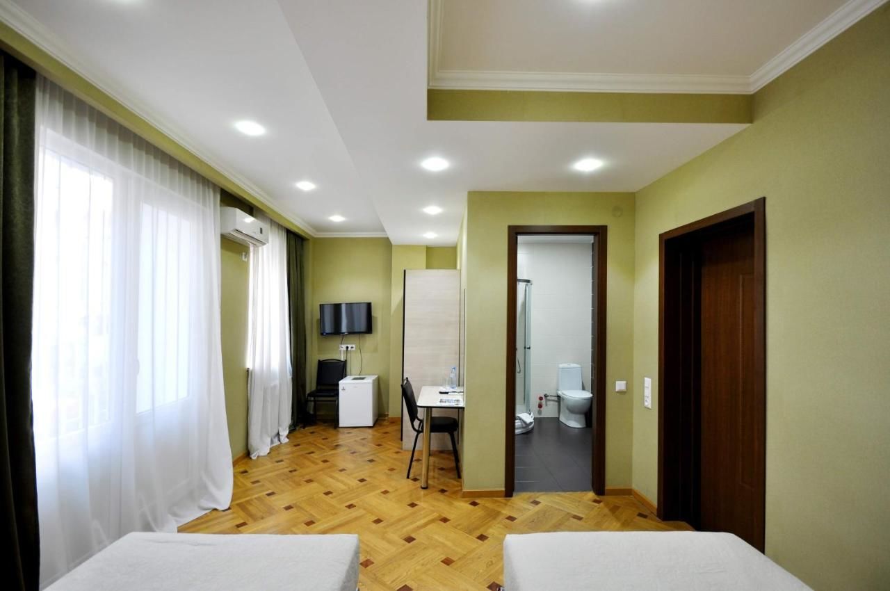 Отель Hotel Frida Тбилиси-17