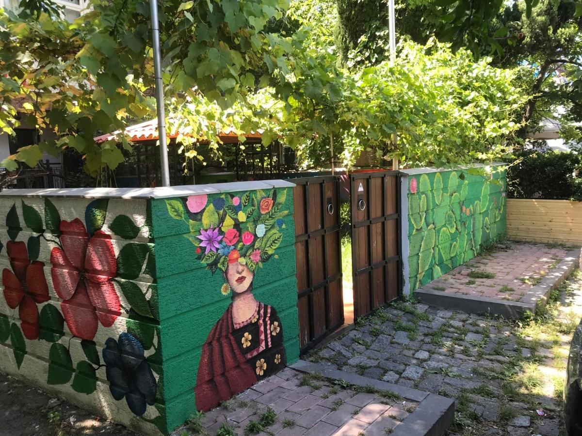 Отель Hotel Frida Тбилиси-35