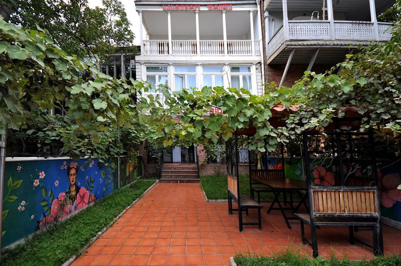 Отель Hotel Frida Тбилиси-40