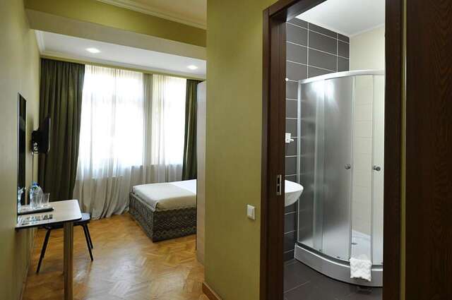 Отель Hotel Frida Тбилиси-13